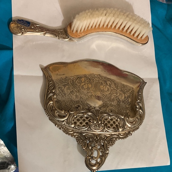 Antique Silver Plated Ornate Crumb Catcher & Matching Brush - Picture 1 of 16